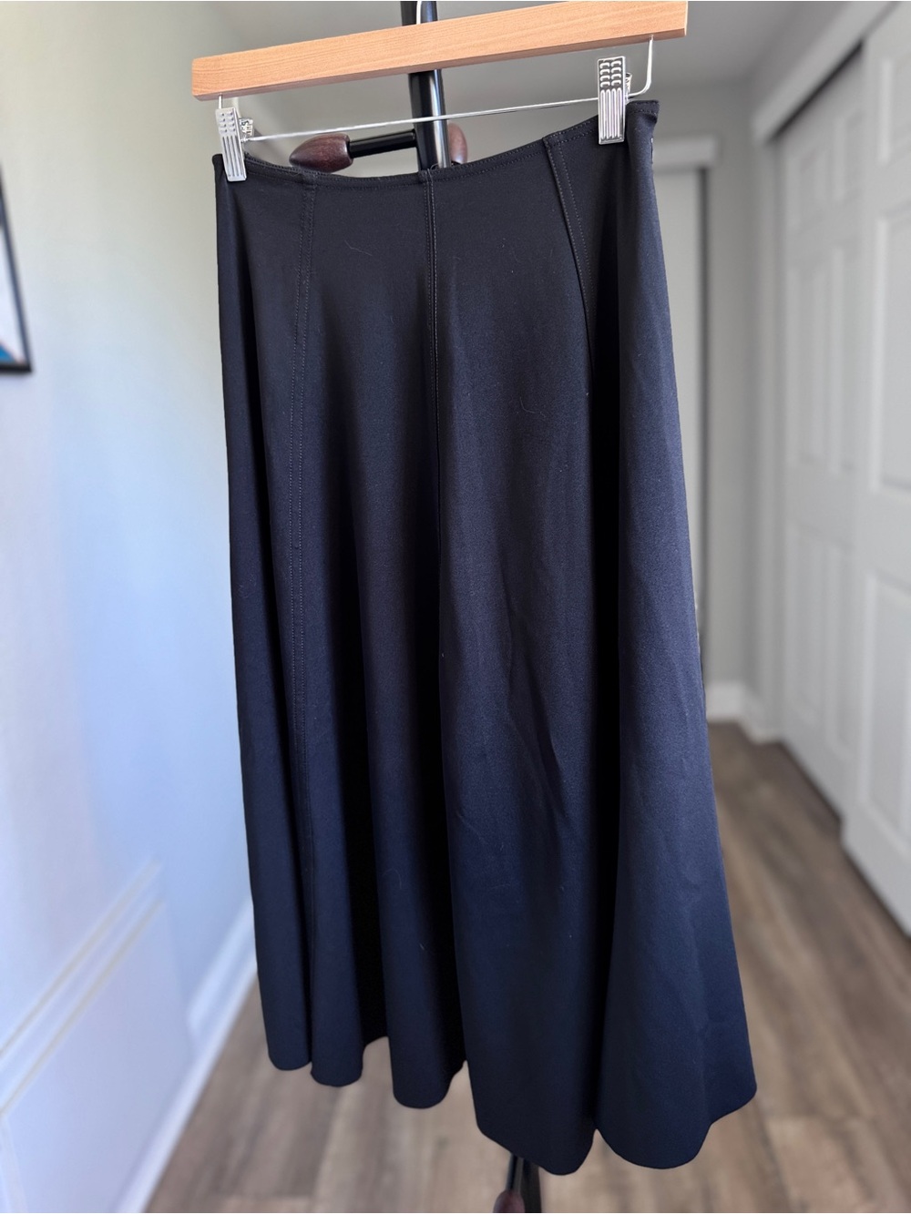 Club Monaco Black A-Line Midi Skirt